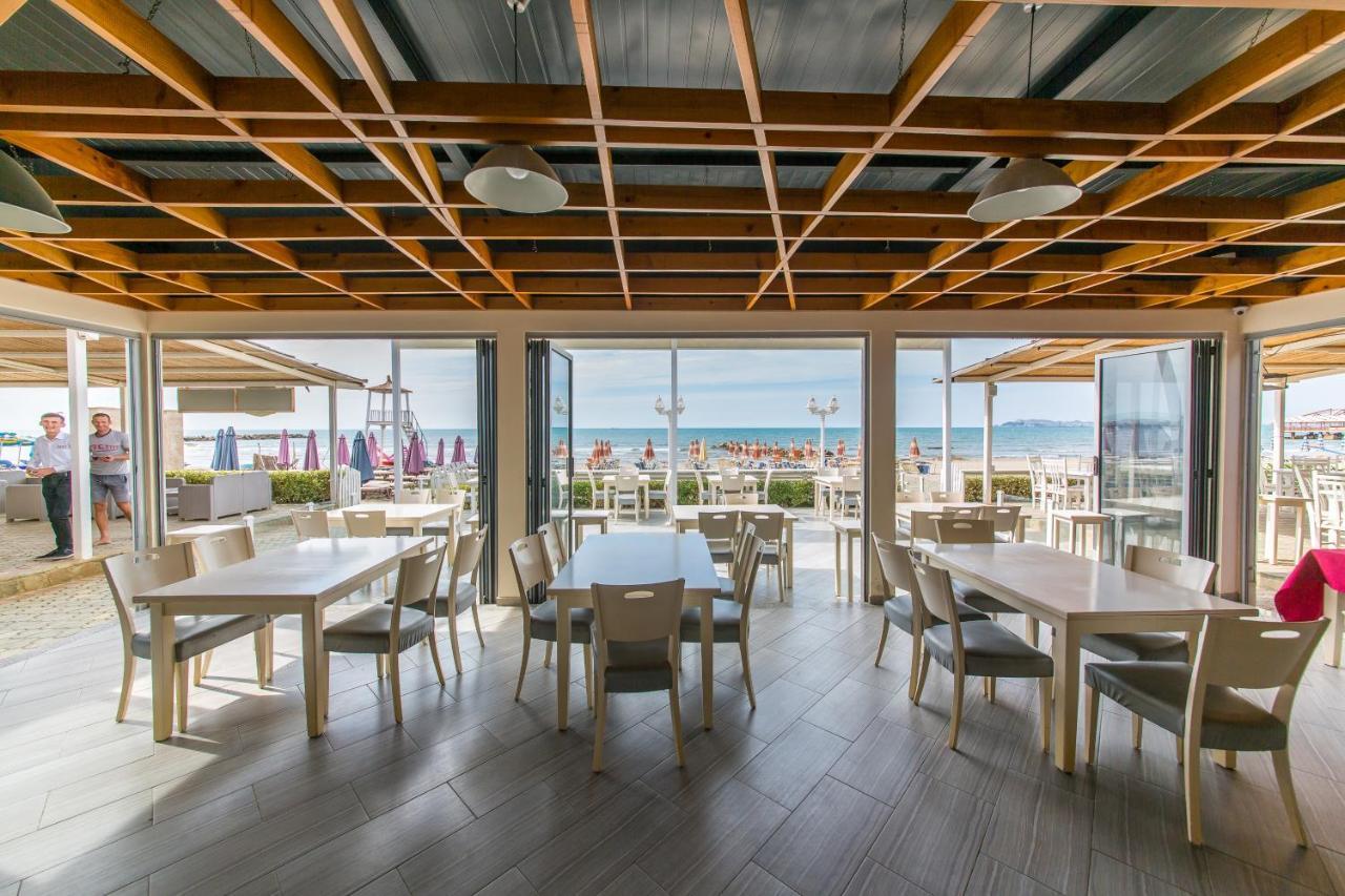 Expert Hotel Golem  Εξωτερικό φωτογραφία